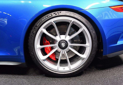 汽车轮毂改装 越大真的越好吗？